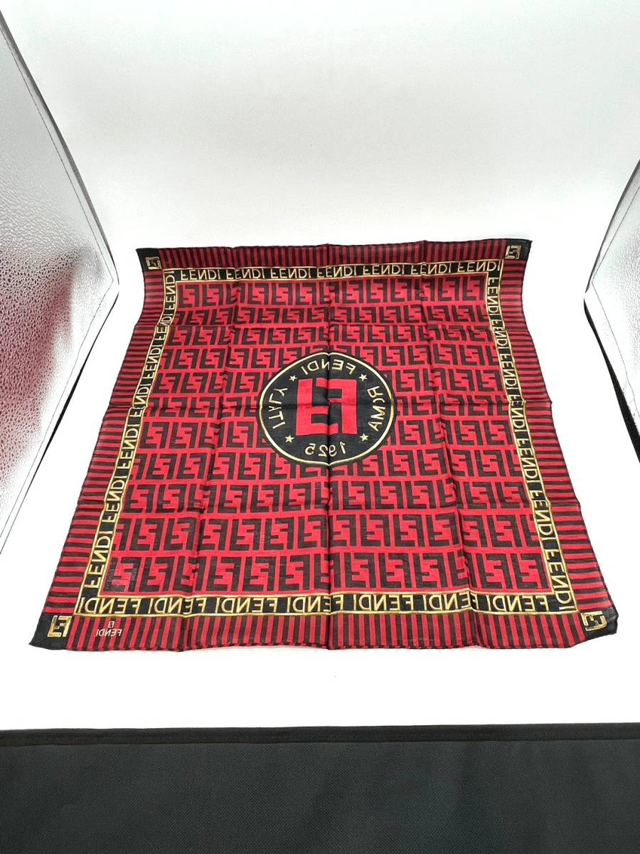 シール付き未使用品】FENDI フェンディ ハンカチ スカーフ バンダナ