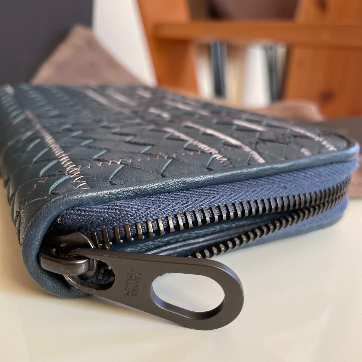 BOTTEGA VENETA ボッテガ ヴェネタ アトラス イントレチャート ラウンドファスナー 長財布 レザー ブルー系