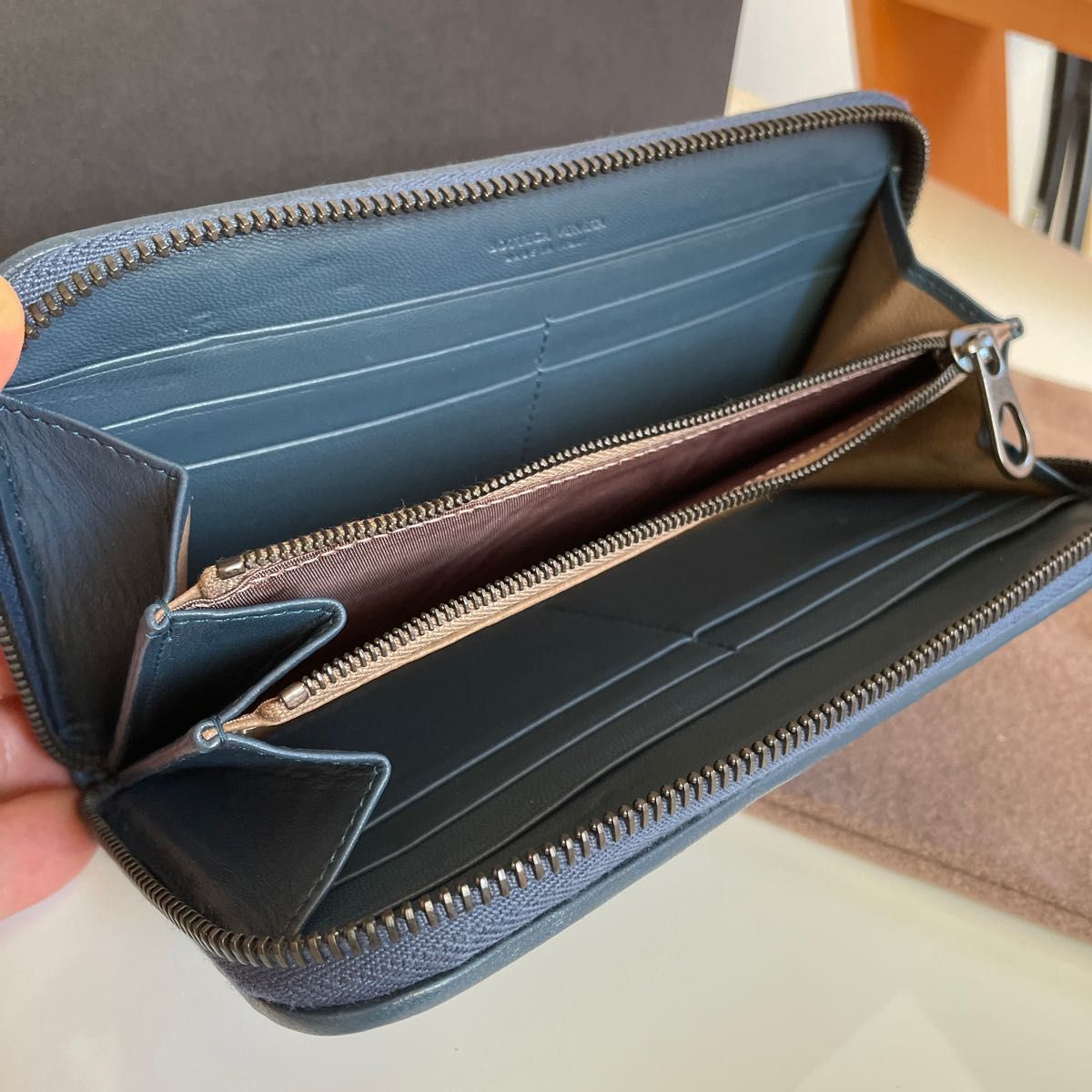 BOTTEGA VENETA ボッテガ ヴェネタ アトラス イントレチャート ラウンドファスナー 長財布 レザー ブルー系