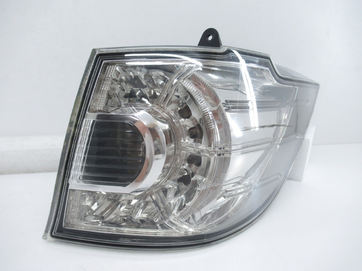 ■ マツダ MPV LY3P 前期 純正 右 テールランプ ライト 内外 セット LED 【 STANLEY P5134 】 (M042185)_画像7