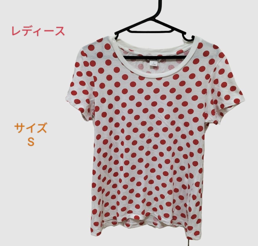 【即購入OK！匿名配送！】レディース  半袖Tシャツ　水玉模様　かわいいシンプル