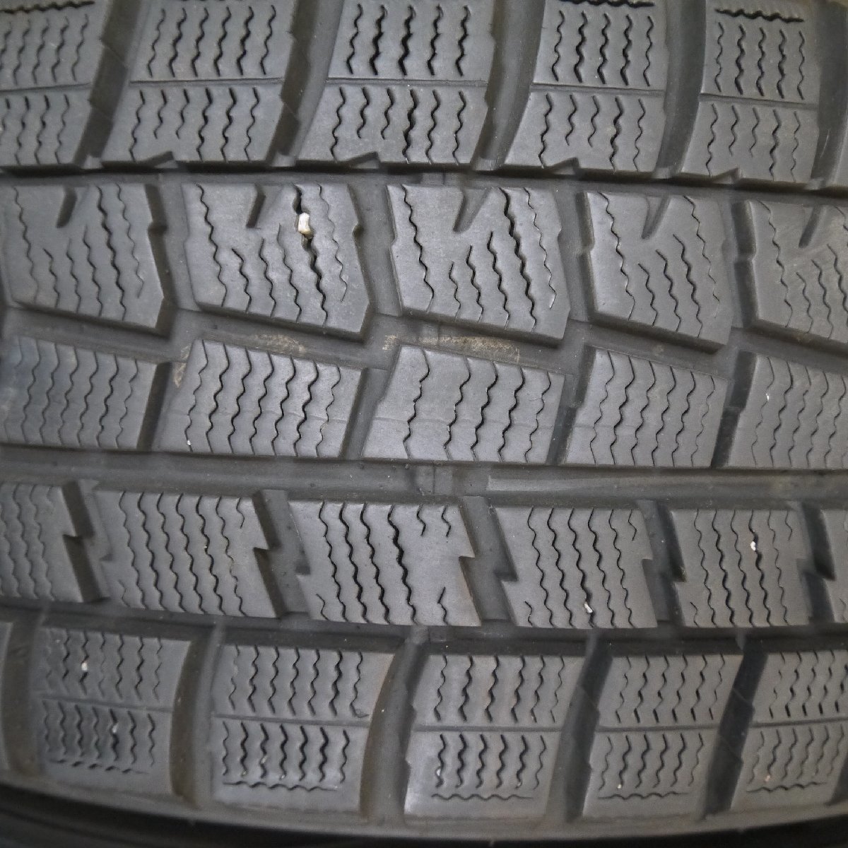 バリ溝!キレイ!9.5分☆プジョー等 195/55R16 スタッドレス