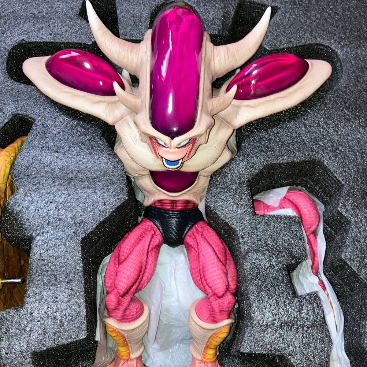 【送料込】フリーザ 第三形態 ガレージキット 漫画カラー版 White hole Studio GK Whitehole スタチュー 完成品 ドラゴンボール_画像5