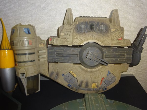 スターウォーズ フィギュア まとめ 宇宙船?飛行機? ボトル スターウォーズ フィギュア まとめ 宇宙船?飛行機? ボトル