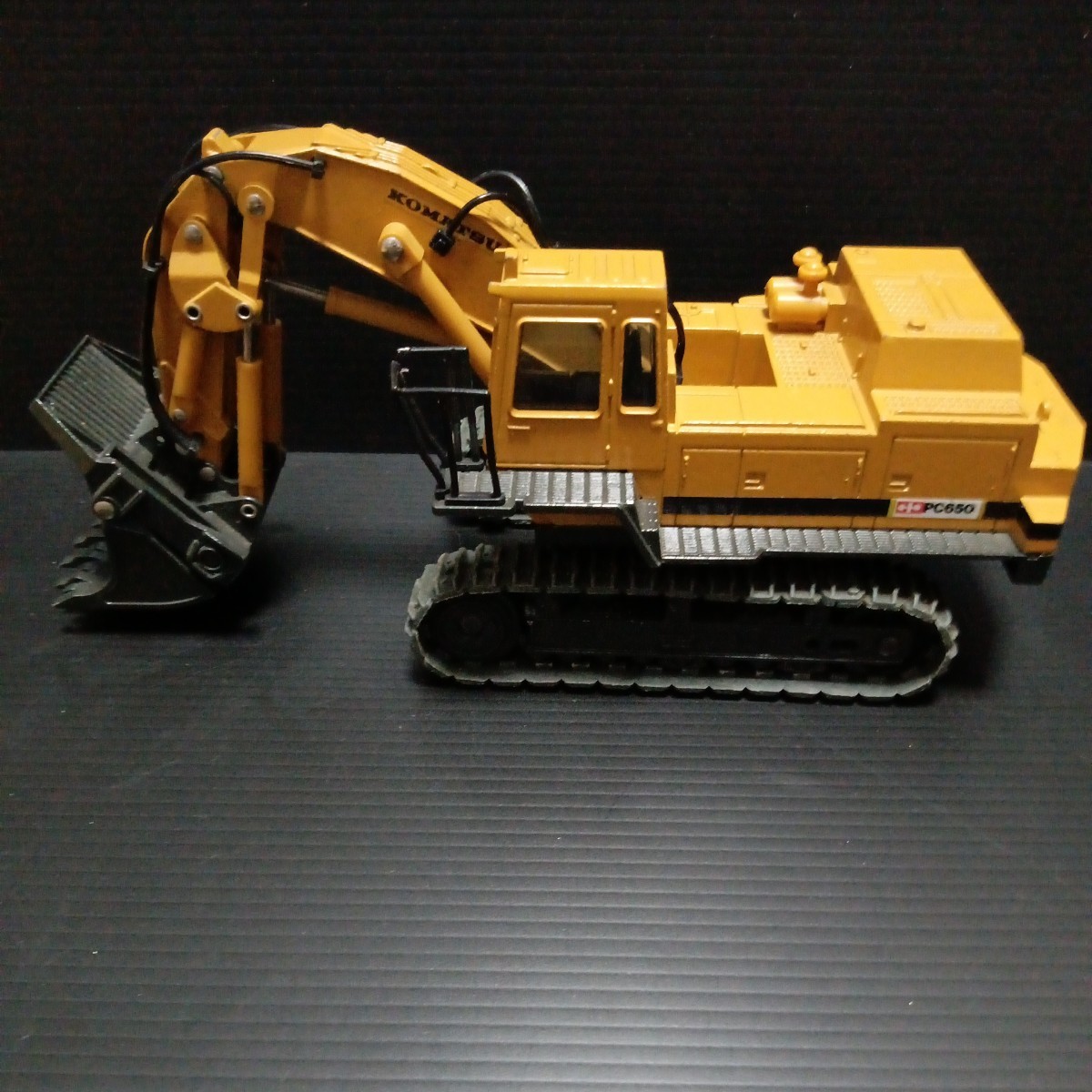 KOMATSU「1/50 PC650・1/40 PW60 」 一部に破損あり コマツ 重機 KOMATSU「1/50 PC650・1/40 PW60 」 一部に破損あり コマツ 重機