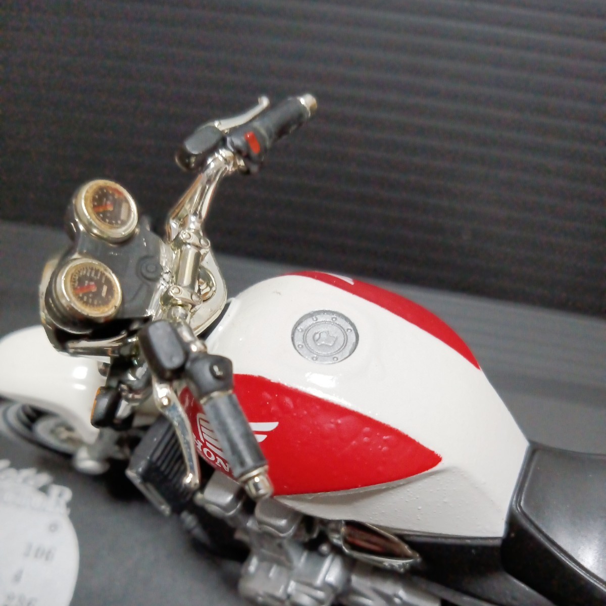 ソリド「1/18 CB1300」solido バイク ミニカー HONDA|Yahoo ソリド「1/18 CB1300」solido バイク ミニカー HONDA|Yahoo