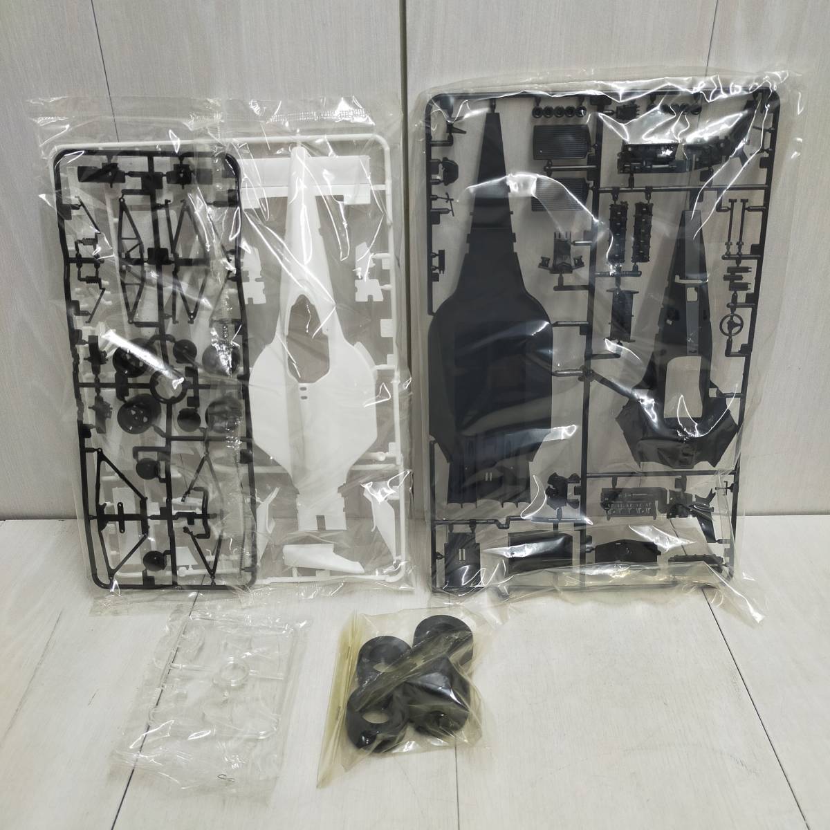 希少 未組立 TAMIYA McLaren MP4/5B HONDA 20026 グレードアップ 希少 未組立 TAMIYA McLaren MP4/5B HONDA 20026 グレードアップ