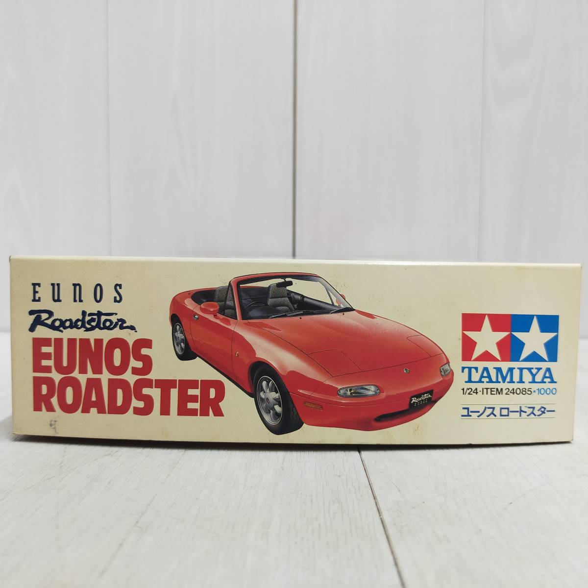 未組立 TAMIYA ユーノス ロードスター 1/24 スケール 24085 未組立 TAMIYA ユーノス ロードスター 1/24 スケール 24085