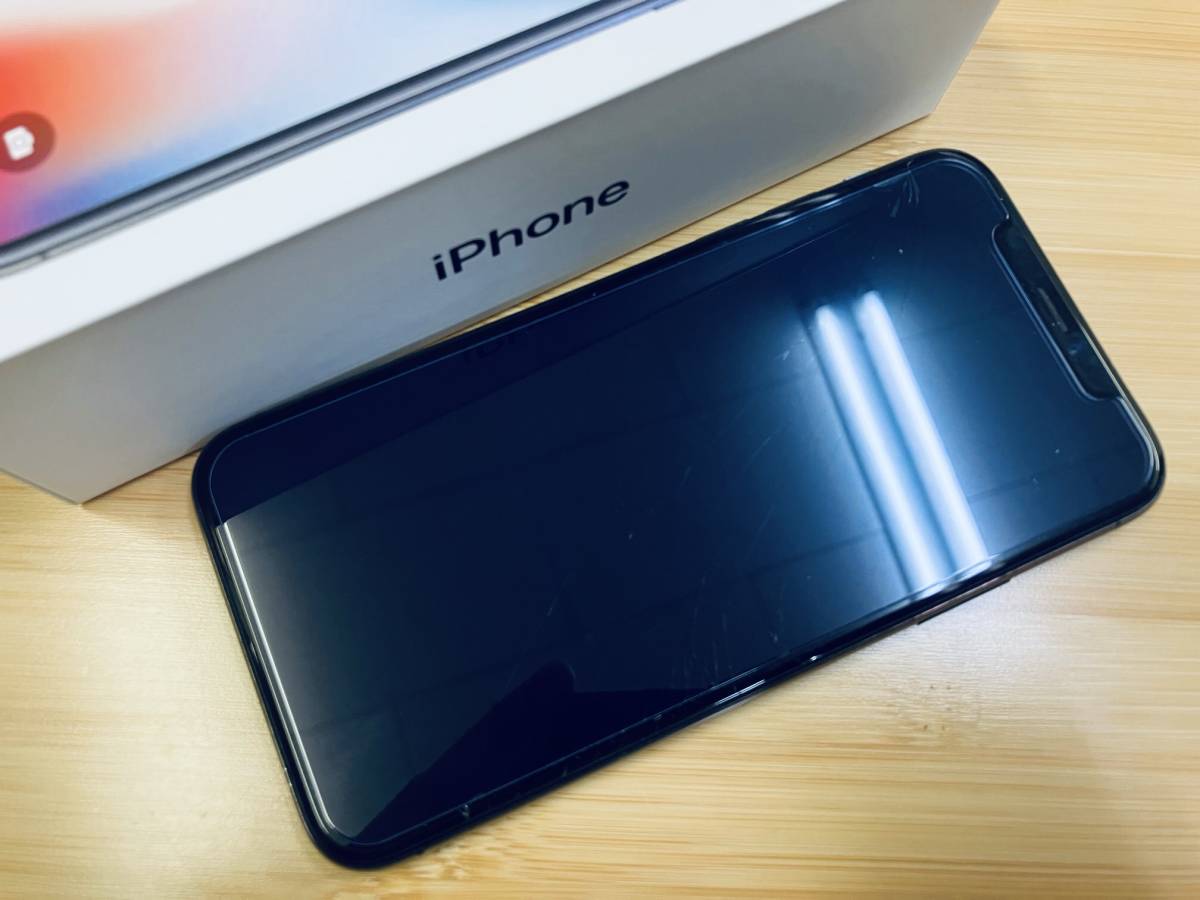 iPhone8 64GB スペースグレイ SIMロック解除 画面割れ abitur