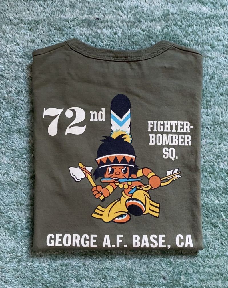 BUZZ RICKSON'S 新品バズリクソンズ半袖Tシャツ 72ND FTR-BOMB.SQ. 72ND ファイターボンバー スコードロン サイズM カーキ_画像1