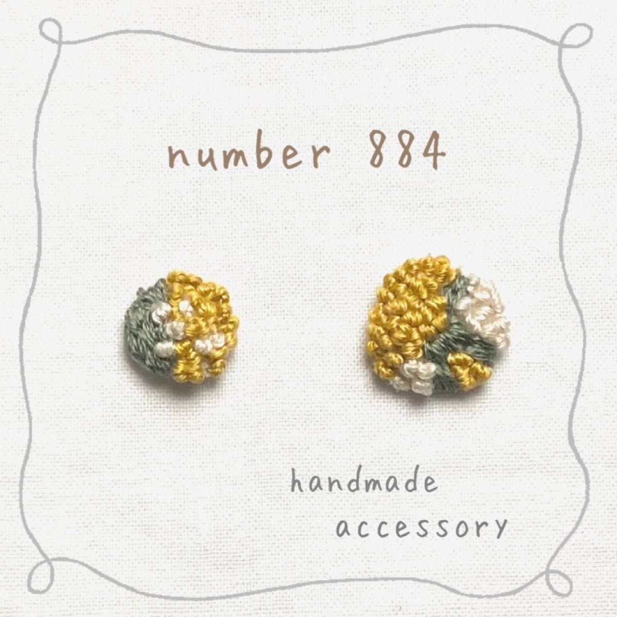 ミモザ　刺繍ピアス　handmade