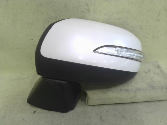 中古 ムーヴ DBA-LA100S 左サイドミラー KF-VE W24 87940-B2F60_画像1