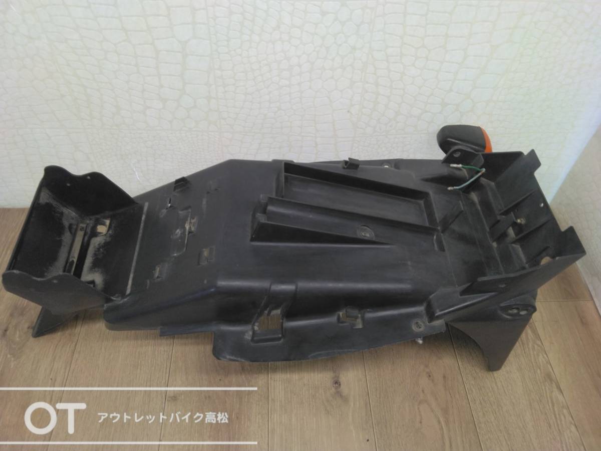 ホンダ VTR1000F(SC36)  リアフェンダー 80100-MBB-0000 動作未確認 P1007231の画像6