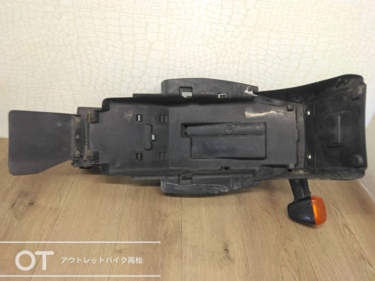 ホンダ VTR1000F(SC36)  リアフェンダー 80100-MBB-0000 動作未確認 P1007231の画像8