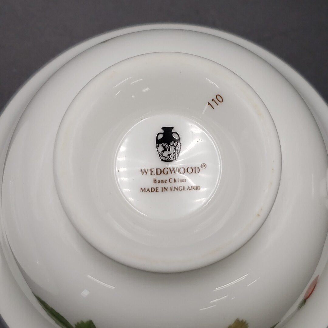 人気！ウェッジウッド WEDGWOOD カップ＆ソーサー 2客 ワイルドストロベリー ティータイム 箱入り 可愛い 金縁 美品 紅茶 カフェ【100z42】_画像5