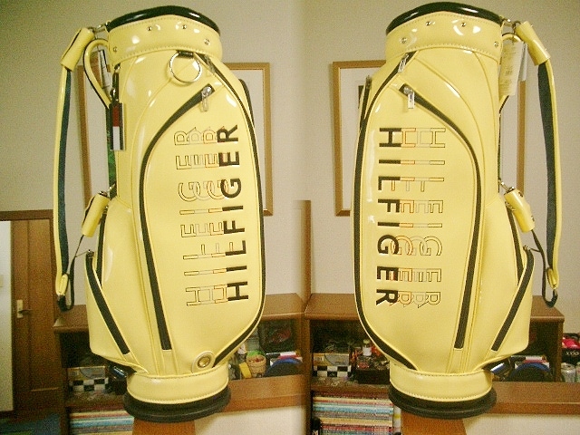 未使用　トミーヒルフィガー　ユニセックス　ハイセンス・デザイン　エナメル素材　イエロー黄　ゴルフバッグ