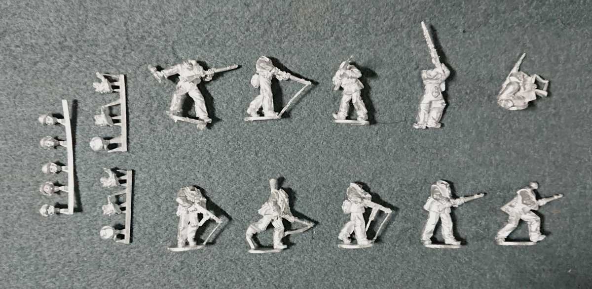 メタルフィギュア 1/56 (28mm) ドイツ 海軍 歩兵分隊 (10体) KRIEGSMARINE ボルトアクション イギリス製 BOLT ACTION WORLORD GAMES_画像3