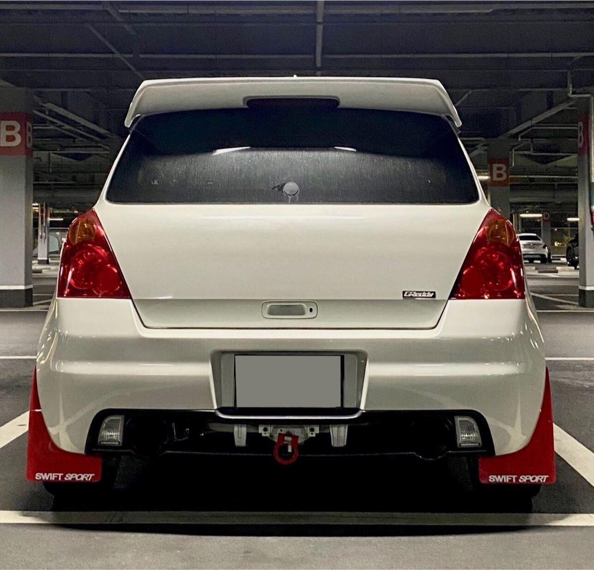 オープニング 大放出セール SUZUKI スイフトスポーツ zc31s 泥除け