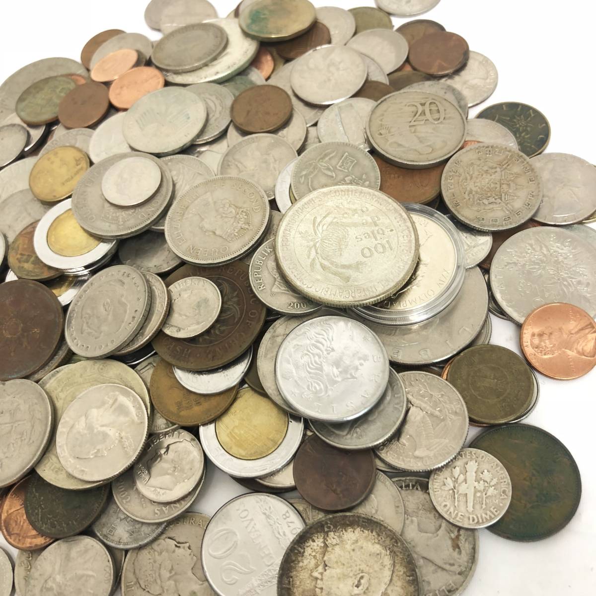 大量外國硬幣票據集合各種約1.5公斤 原文:大量 外国のコイン お札 まとめて 色々 約1.5kg