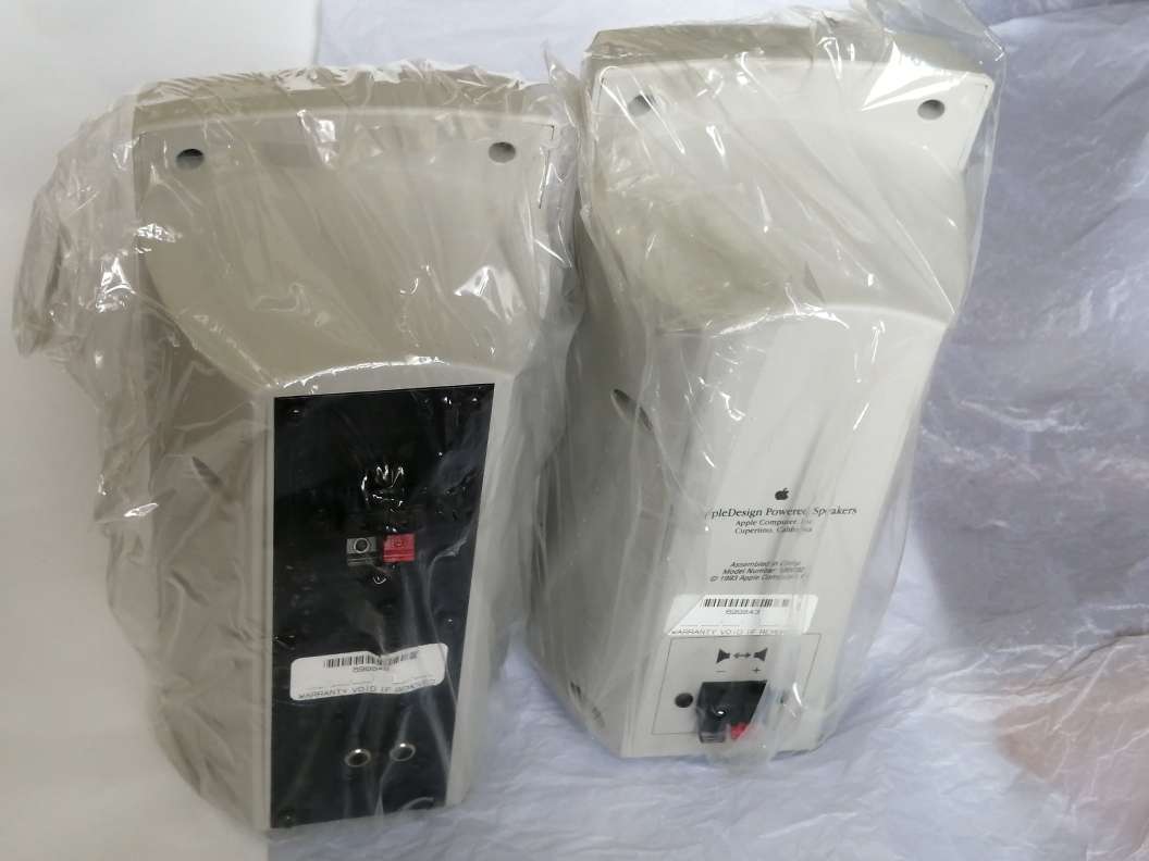 【極貴重。メーカーリファビッシュ品】 Apple Design Powered Speakers I スピーカー M6082 M4475LL/B 1993年製品 BOSEとのコラボ製品