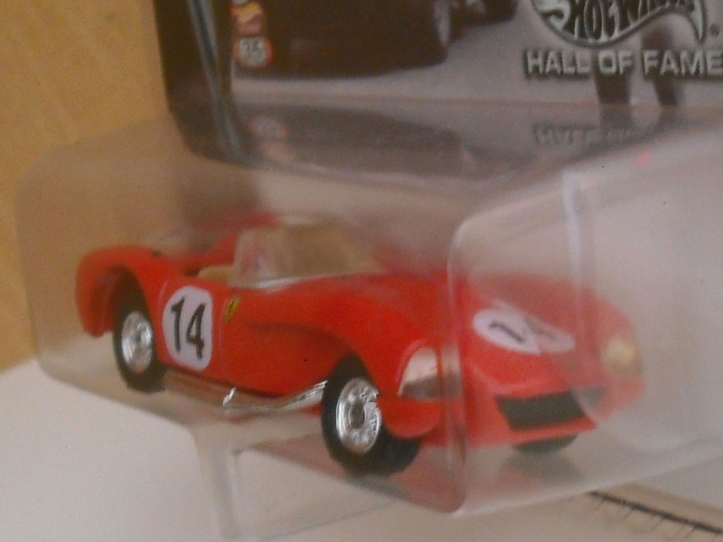 フェラーリ FERRARI TR 250 HALL OF FAME リアルライダー 1/64 レア