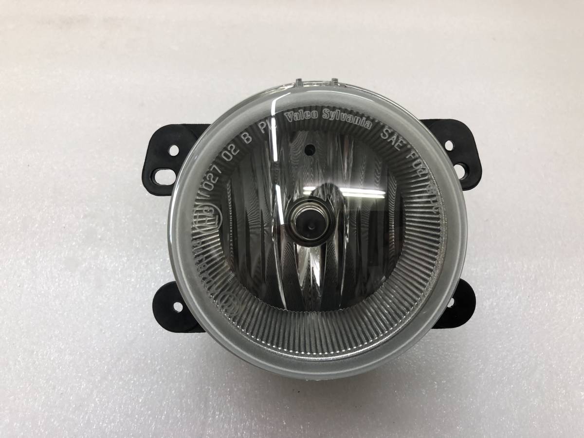 MOPAR original 05-10y Chrysler 300 PT Cruiser 05-07y Dodge Magnum 07-09y Jeep Wrangler foglamp 4805856AB [CS01330]