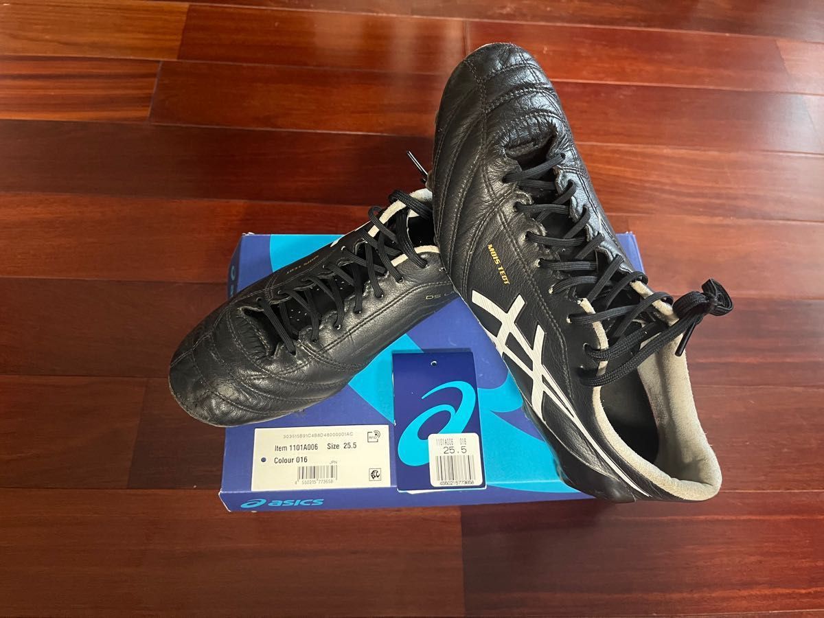 アシックス サッカースパイク DS LIGHT X-FLY 4