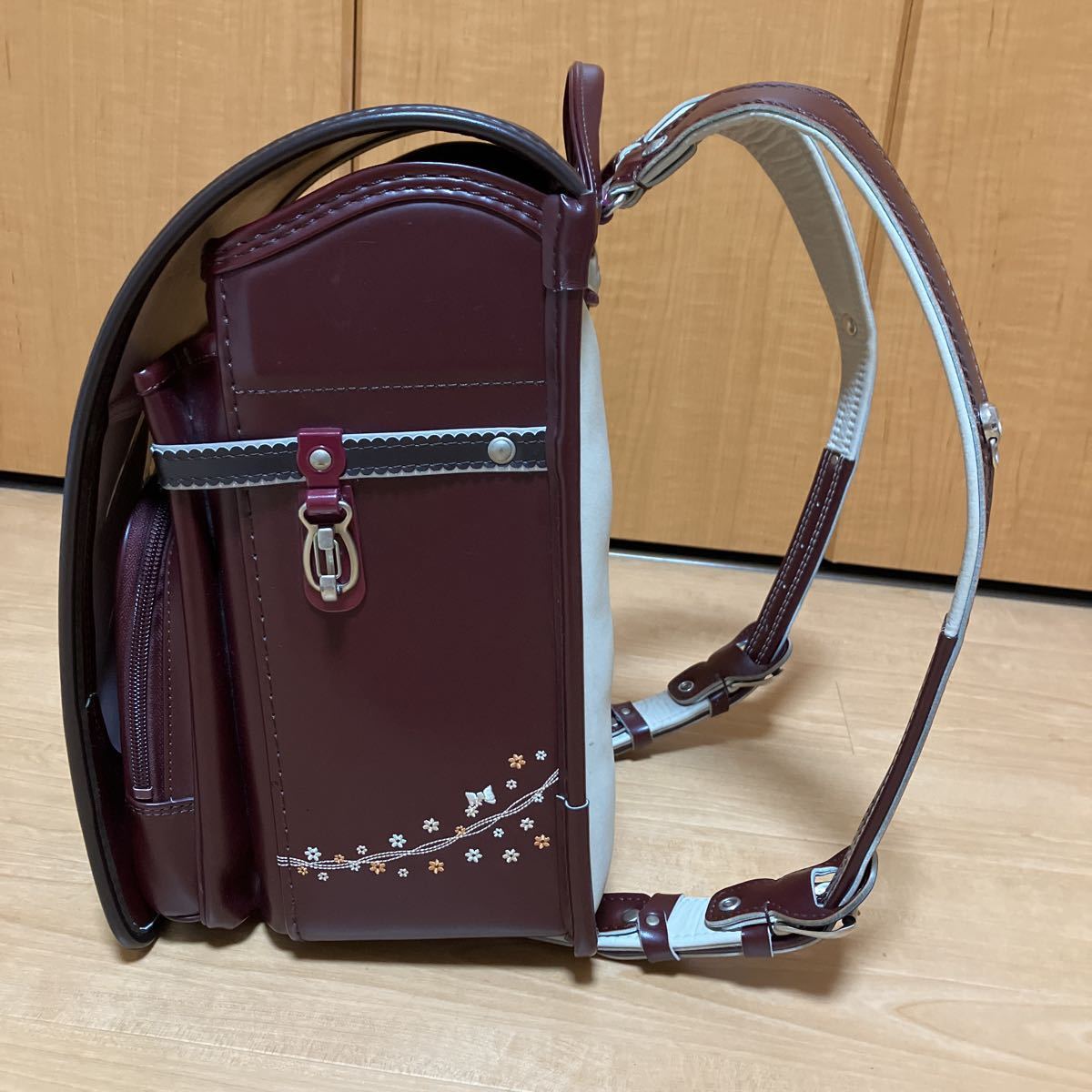 期間限定価格 ランドセル 新品未使用 ルミエラ ブラウン 茶色 刺繍