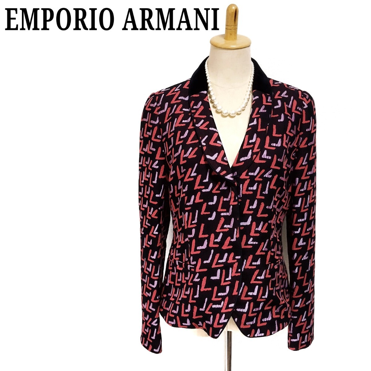 美品 EMPORIO ARMANI エンポリオアルマーニ テーラードジャケット コート 総柄 幾何学模様 刺繍 ベロア ブラック×ピンク レディース 42 L