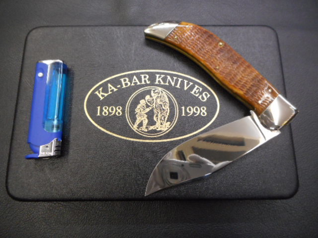 ナイフ　折り畳み　ケーバー　KA-BAR 1898-1998 1898UMNION RAZOR,CO,KA-BAR UNION COM98 COTLERY CO, 写真の箱入りです。_画像2