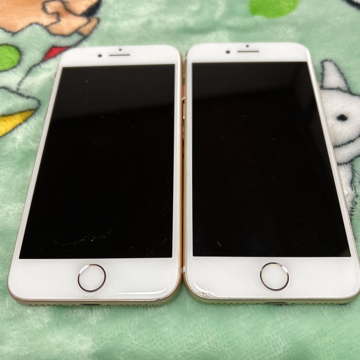 1円〜 SIMフリー iPhone8とiPhone7 2台セット ゴールド 256GBと32GB 