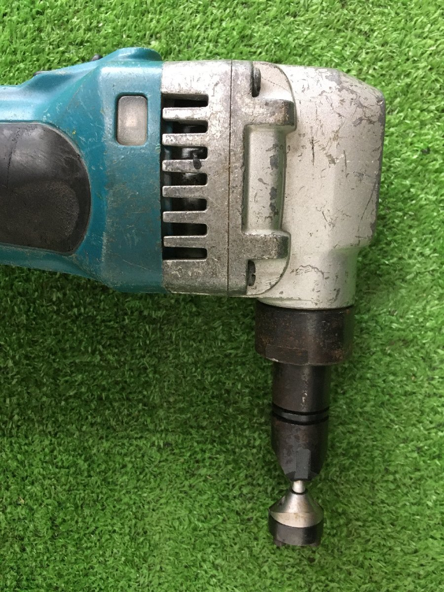 【中古品】マキタ(makita) 充電式ニブラ 14.4V 1.6mm 3.0Ah バッテリ・充電器・ケース別売 JN160DZ　IT61KY23X1Y0　T4307_画像6