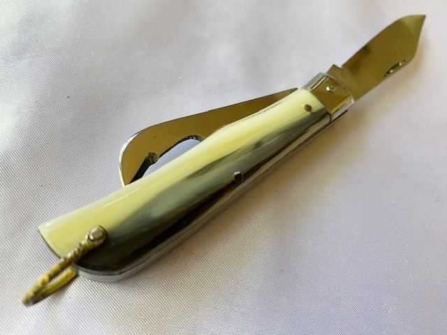 日本製！水牛柄ステンレス折込２徳ナイフ【昭和40年代に作られた貴重なナイフ】