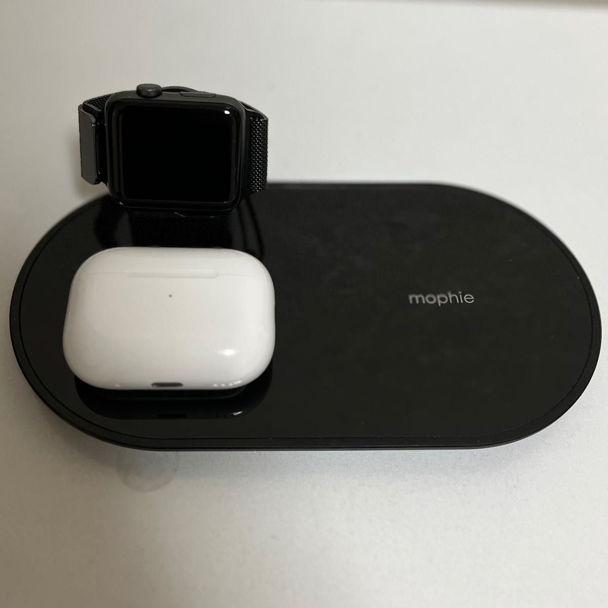 【さらに値下げ！！】mophie 3 in 1 wireless charging pad