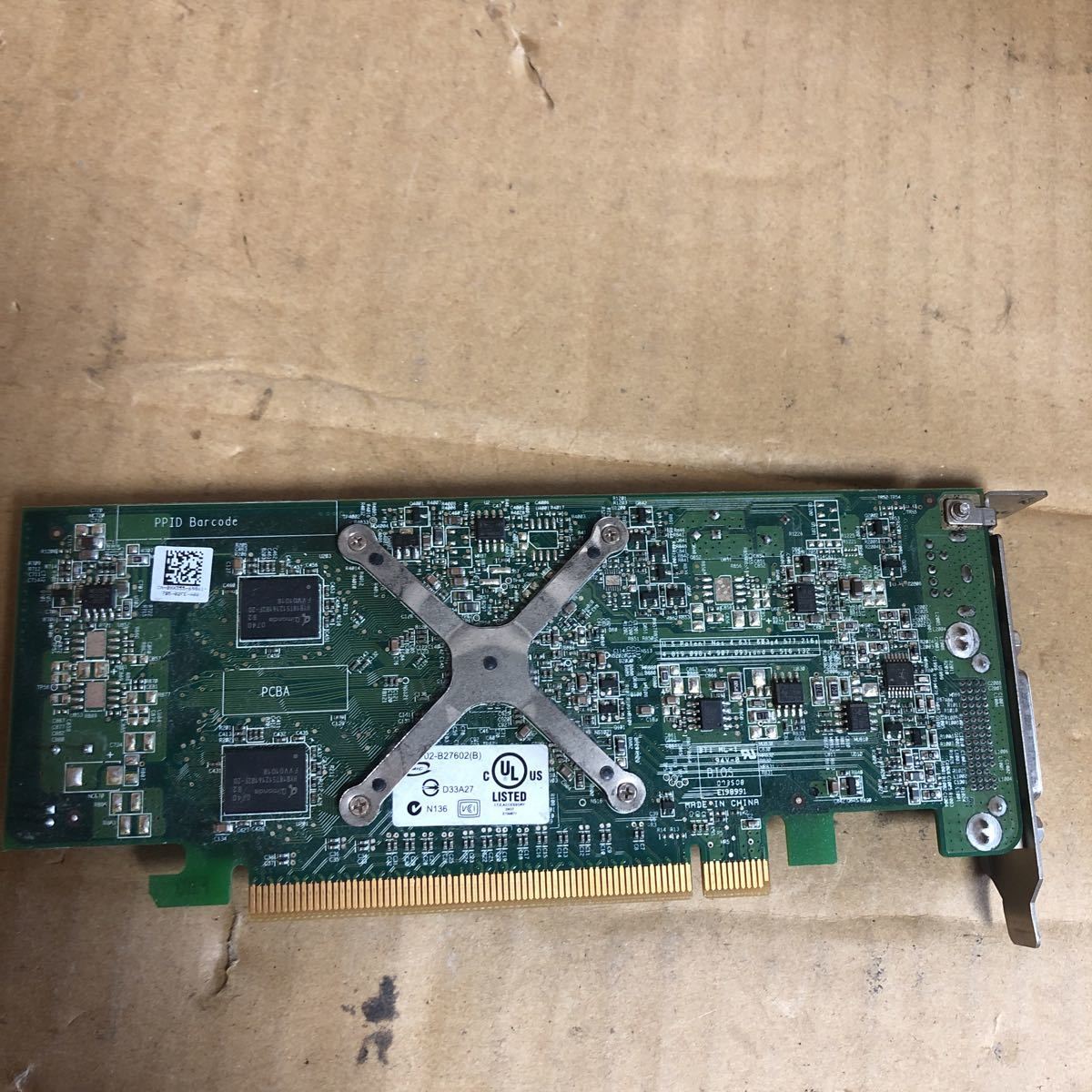 (B-154)ビデオカードRadeon ATI 102-B27602 B276 256MB PCI-Express_画像4