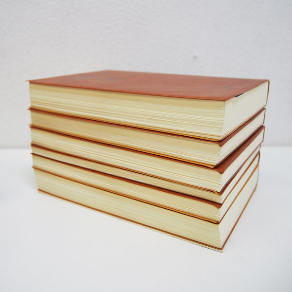 良品】分冊 六法全書 1~6 昭和57年版 新日本法規出版 ケース付 良品】分冊 六法全書 1~6 昭和57年版 新日本法規出版 ケース付