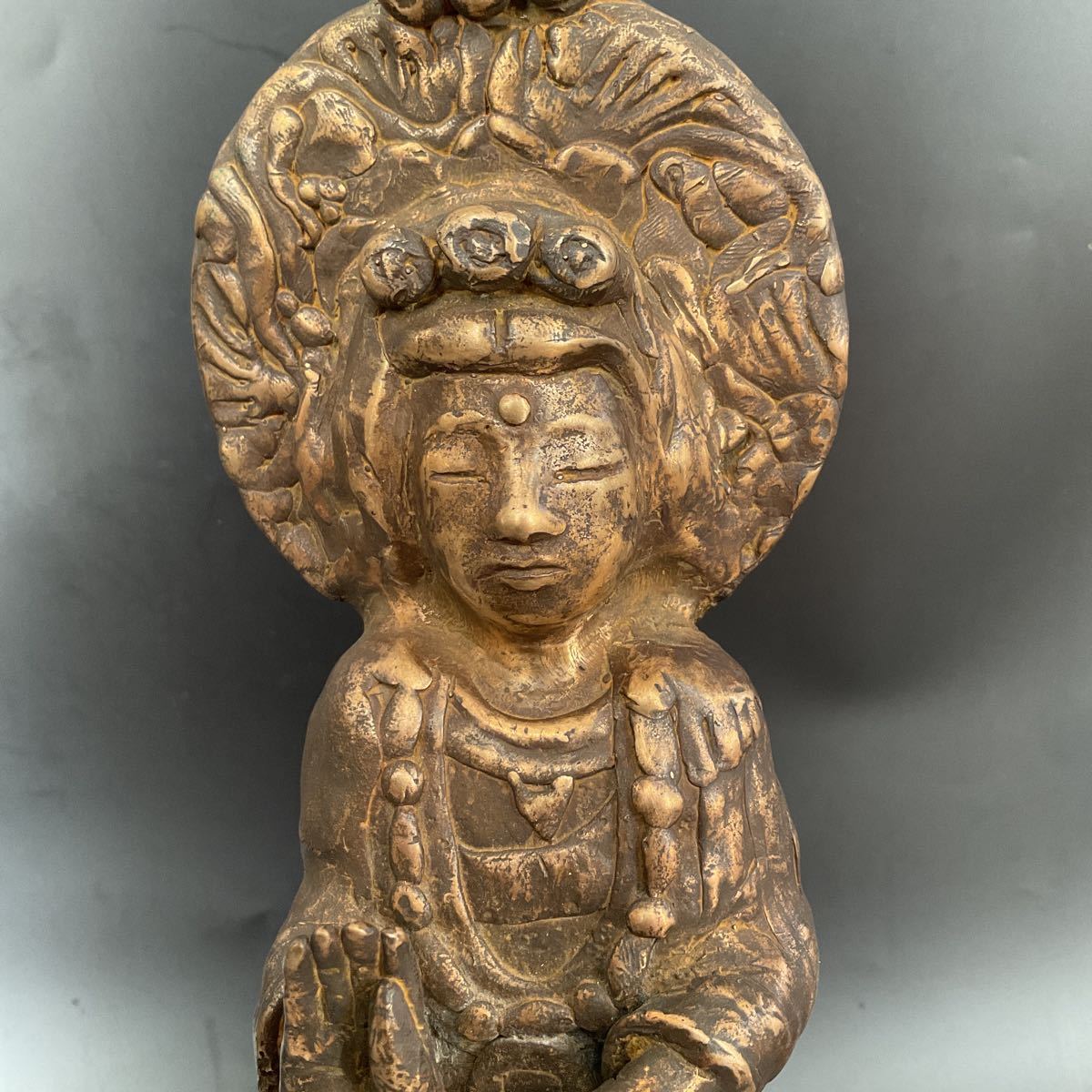 仏像 銅製 作家銘有　仏教美術 高さ 28、5cm 重さ2、3kg_画像2