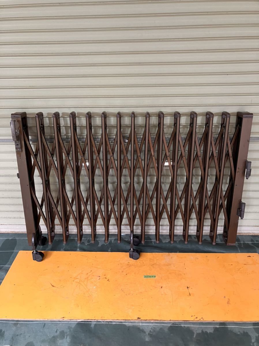 ☆アコーディオン門扉 アルミ 中古 DIY リフォームに☆kamrecy ☆アコーディオン門扉 アルミ 中古 DIY リフォームに☆kamrecy
