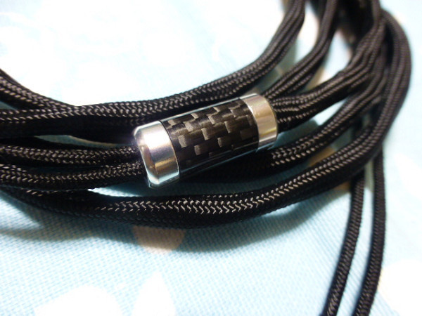 Final D8000 SONOROUS MOGAMI 2944 八芯 ブレイド編 4.4mm5極 Final D8000 SONOROUS MOGAMI 2944 八芯 ブレイド編 4.4mm5極