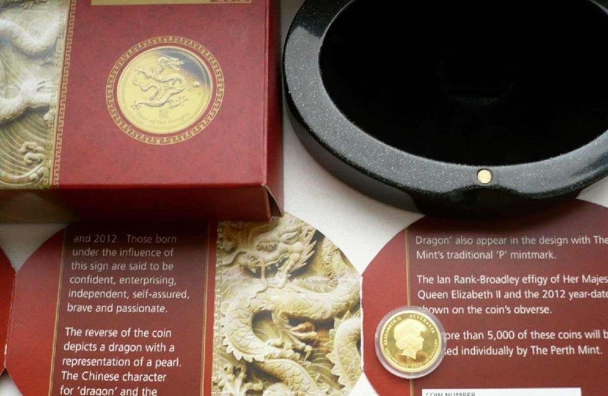 [ written guarantee * capsule with a self-starter ] 2012 year ( new goods ) Australia [. main 10 two main *. year dragon year ] original gold 1/10 ounce proof gold coin 