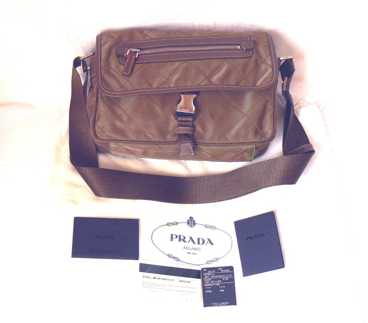 超歓迎された】 PRADA 【美品】 プラダ ブラウン(ANTILOPE