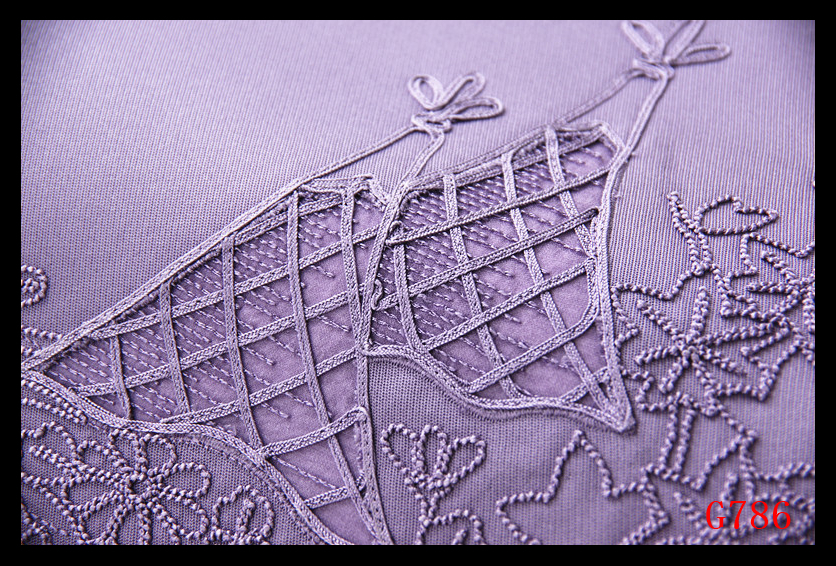 限​定​販​売​】 【G786】厳選逸品 相良刺繍 屋敷草花紋 紫苑色地 気品