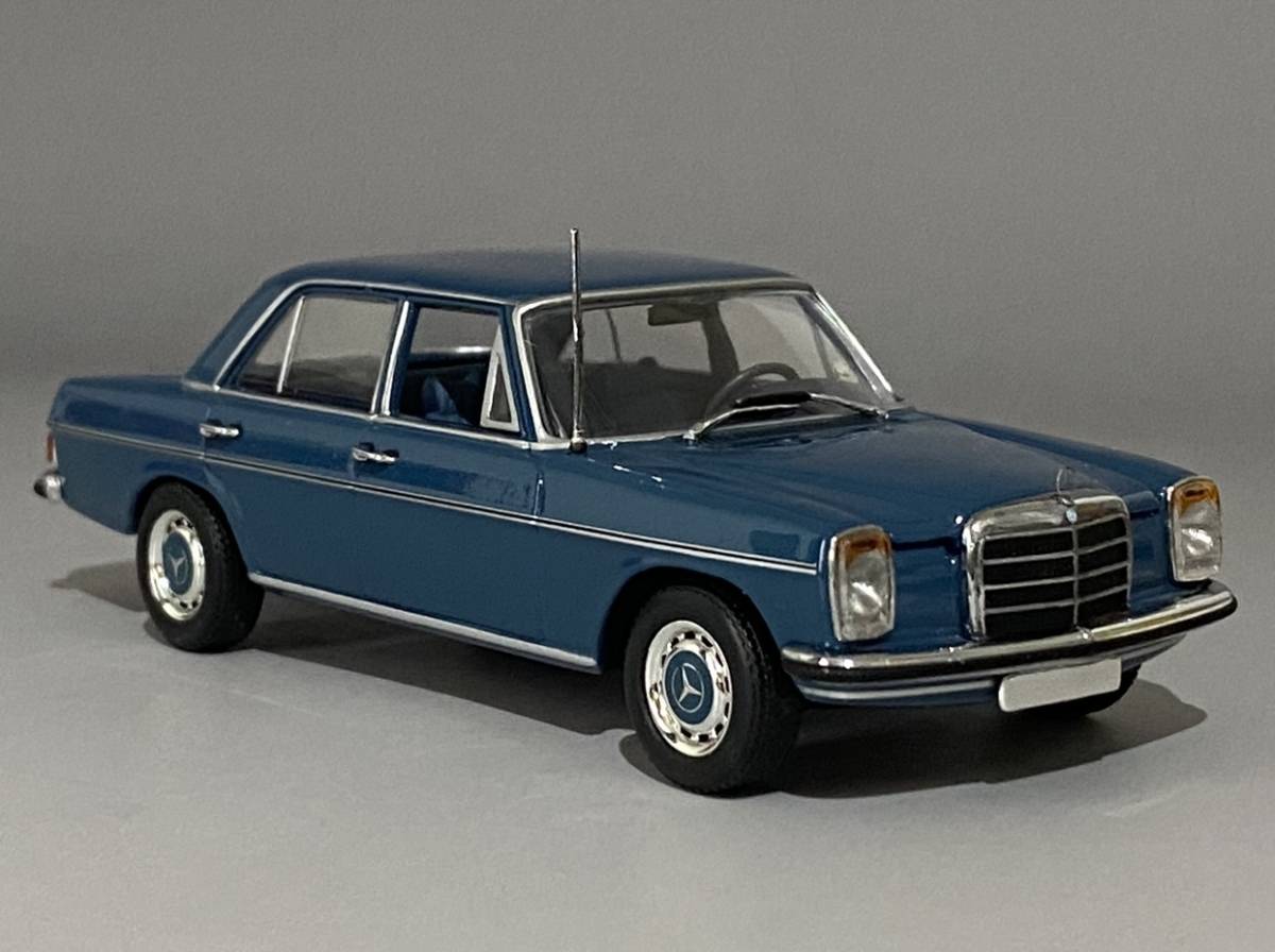 当時物 Minichamps 1/43 Mercedes Benz 220D 1968 Blau W115 ◆ Black Box | Limited Edition ◆ ミニチャンプス 400 034002