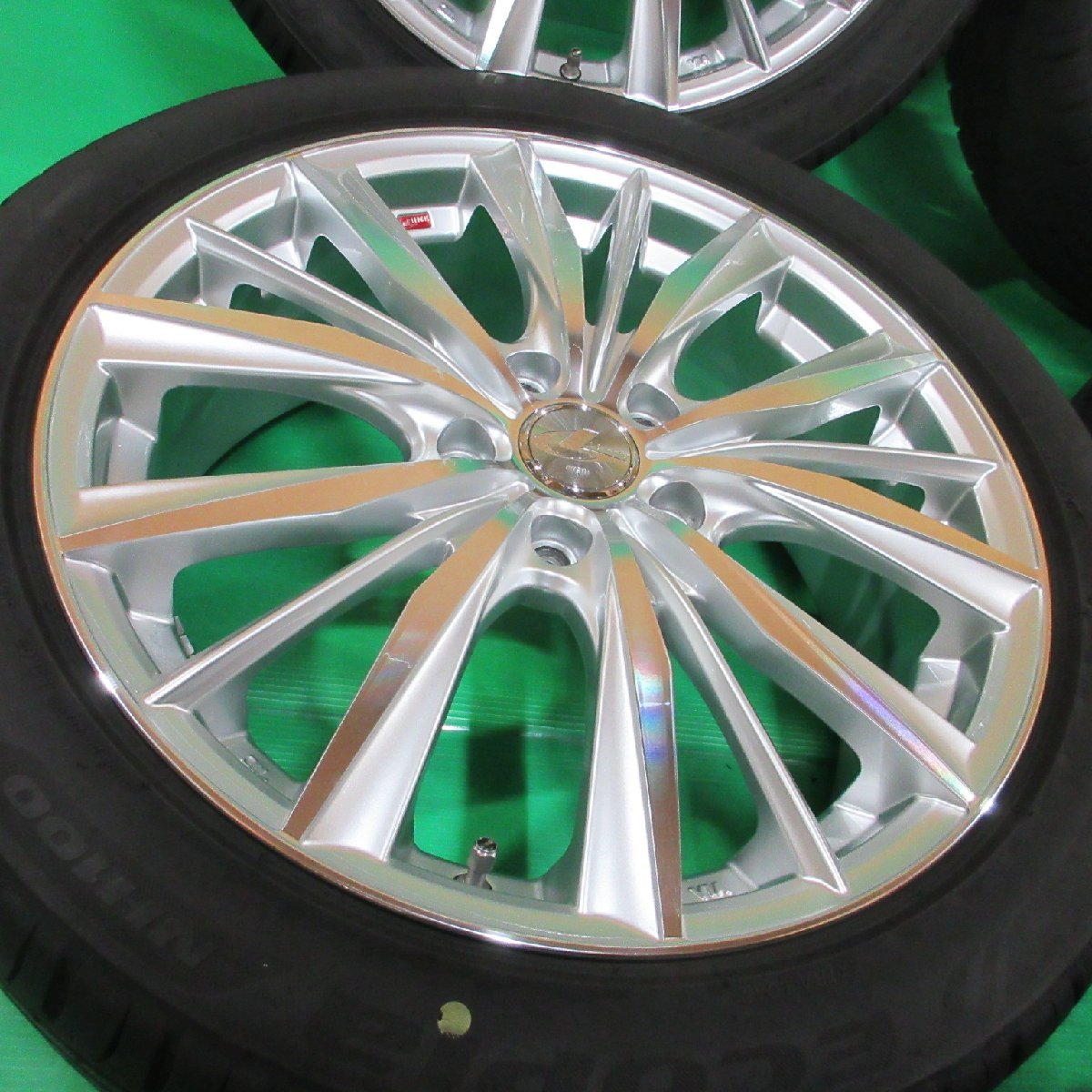 オデッセイ 225/45R18 2020年バリ山夏タイヤ 85-90%山 ブリヂストンECOPIA NH100 4本 5穴PCD114.3 7J +53 レヴォーグ Weds LEONIS 中古新潟_画像2