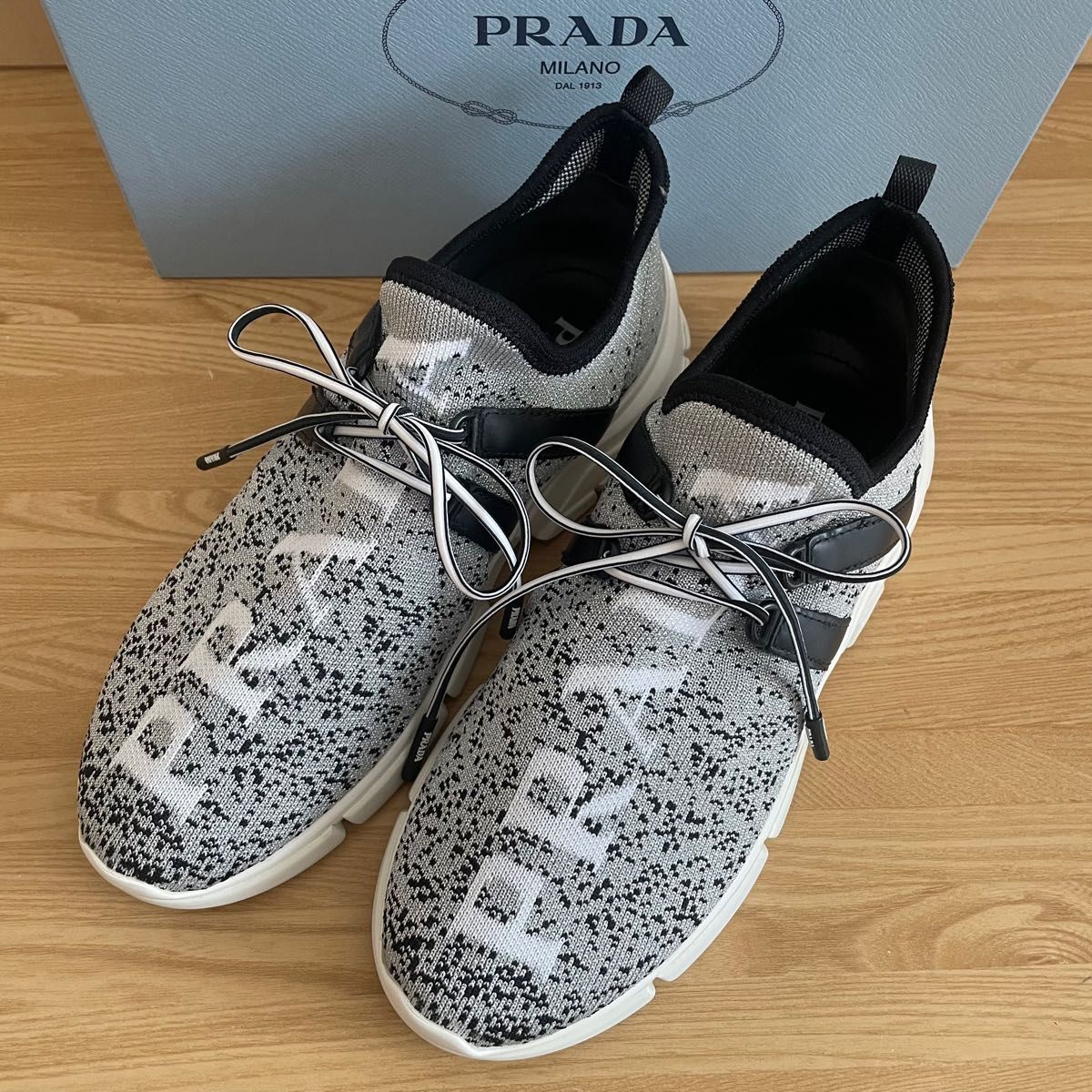 極美品 美品 PRADA プラダ ニット スニーカー グレー 37 23 5