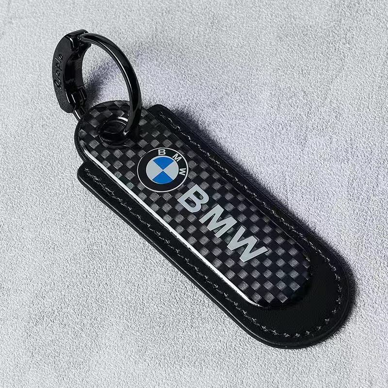 BMW ブラック カーボンキーホルダー 本革レザー 車のキーチェーン 車のキータグペンダント 高級 キーリング 外せるリン　_画像1