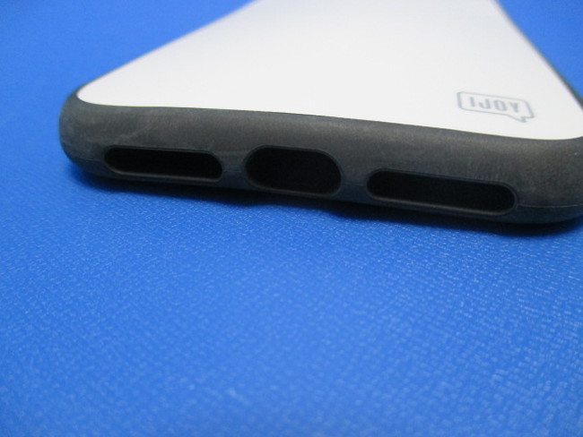 送料無料●iPhoneXS Max (6.5インチ) ケース／カバー ホワイト■外側の硬い素材と内側の柔らかい素材を組み合わせた耐久力！！