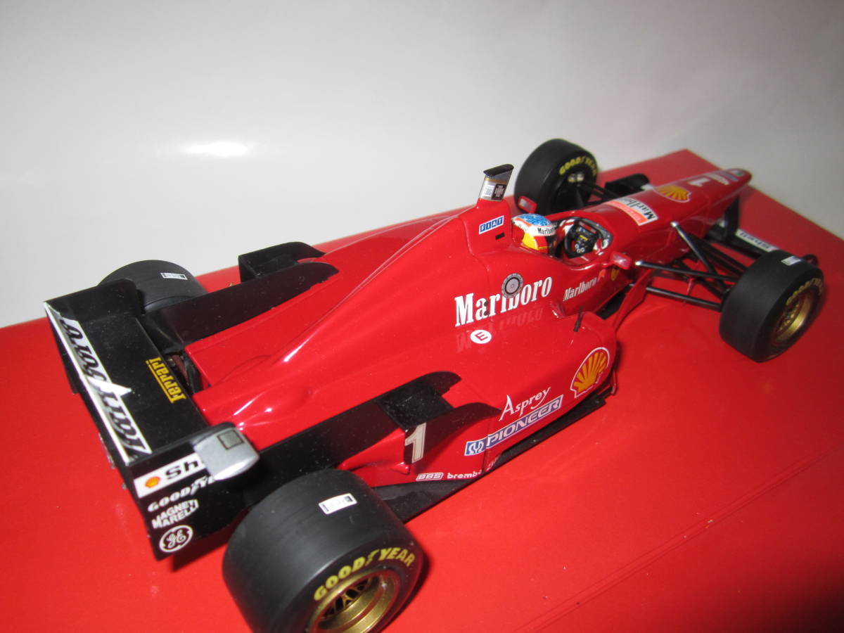 即決 カスタム多数　PMA ミニチャンプス 1/18 フェラーリ F310/2 1996年 №1 ミハイル・シューマッハー マルボロ仕様_画像2