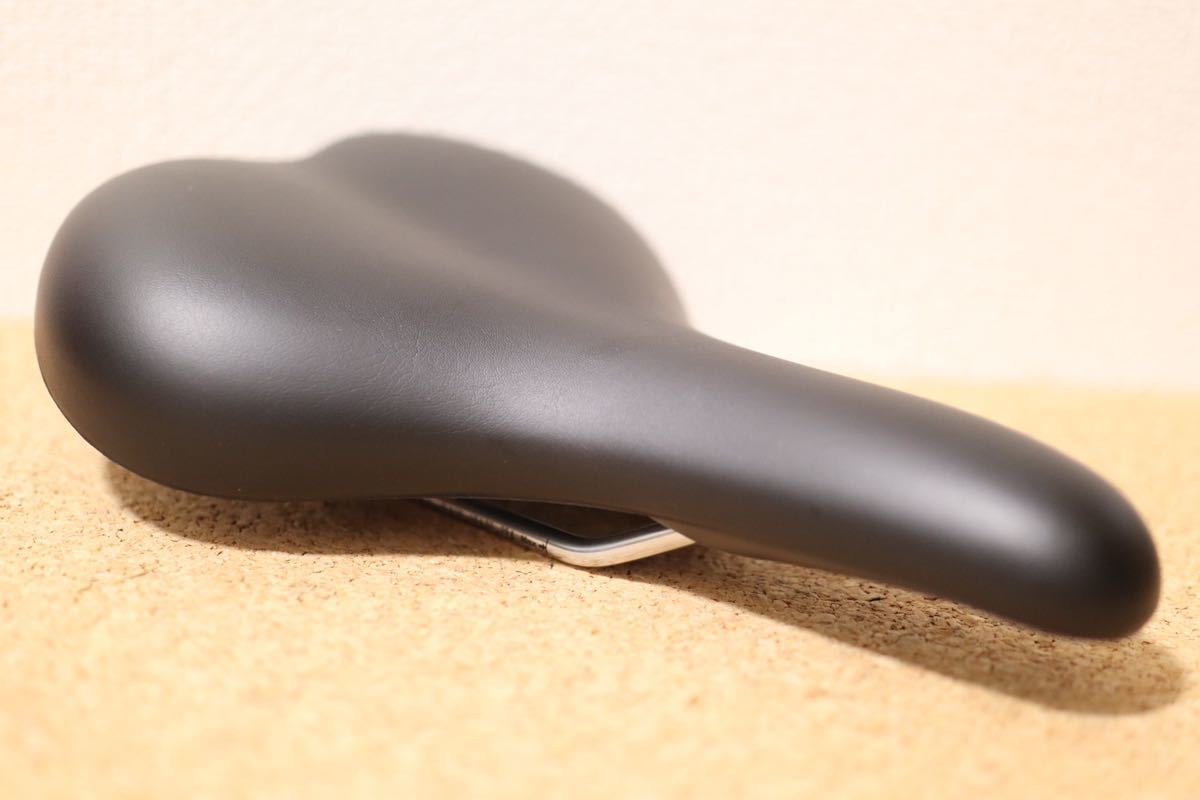 在庫あり】 lug blue シルバー Silver サドル リヴェンデル Saddle