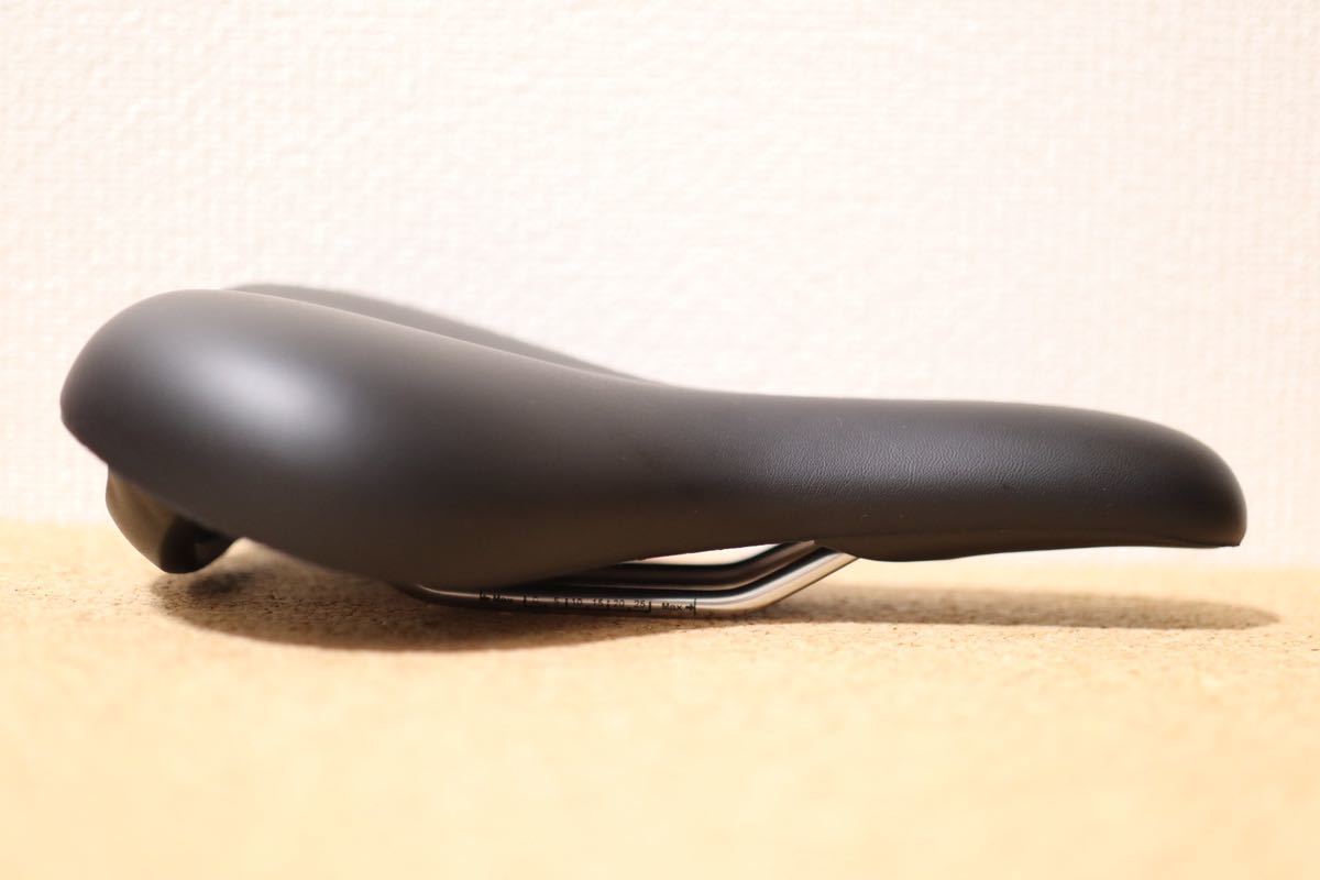 Rivendell Saddle リヴェンデル サドル Silver シルバー blue Rivendell Saddle リヴェンデル サドル Silver シルバー blue